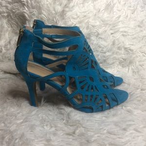 Adrienne Vittadini blue peep toe heel